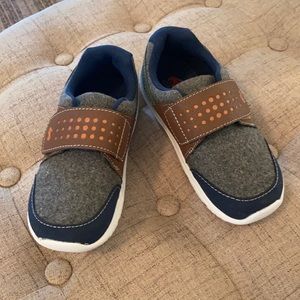 See Kai Run lightweight sneaker